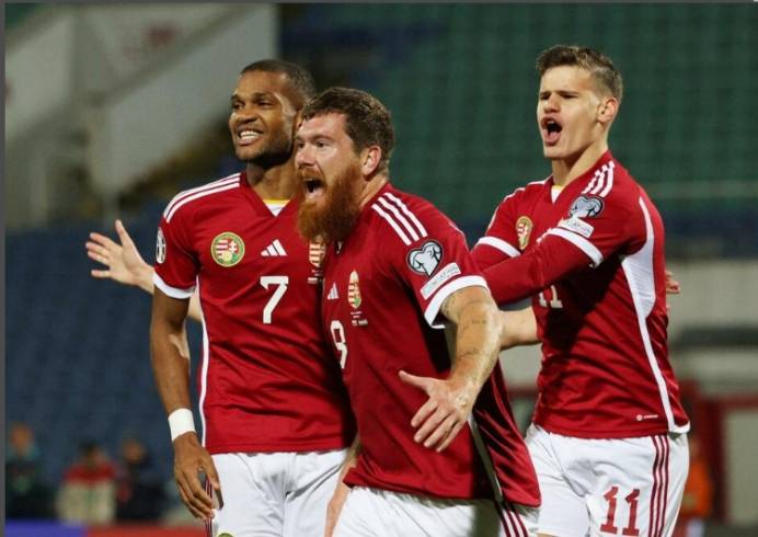 匈牙利队大比分胜出，晋级淘汰赛