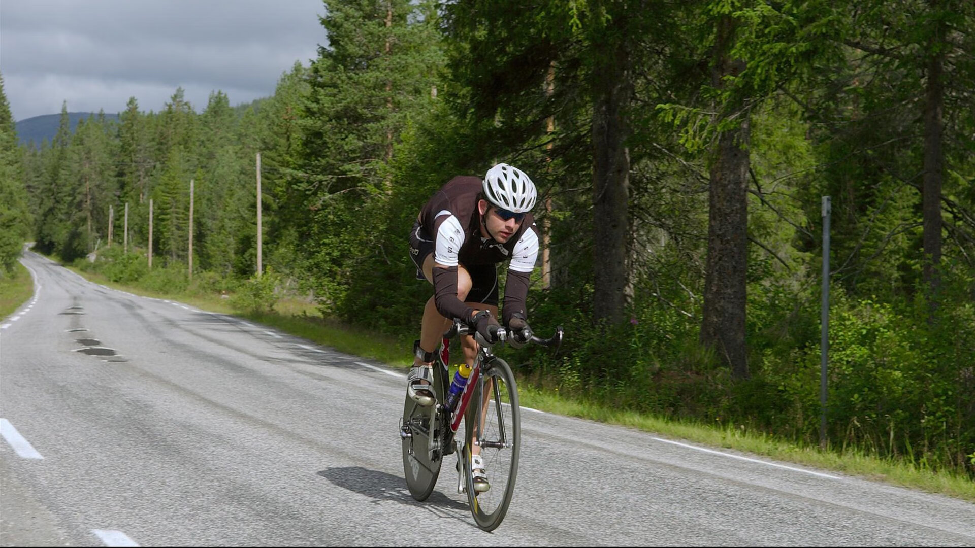 东决关键战焦点战，墨西哥强行终结拜仁，一场跨越时空的体育狂想